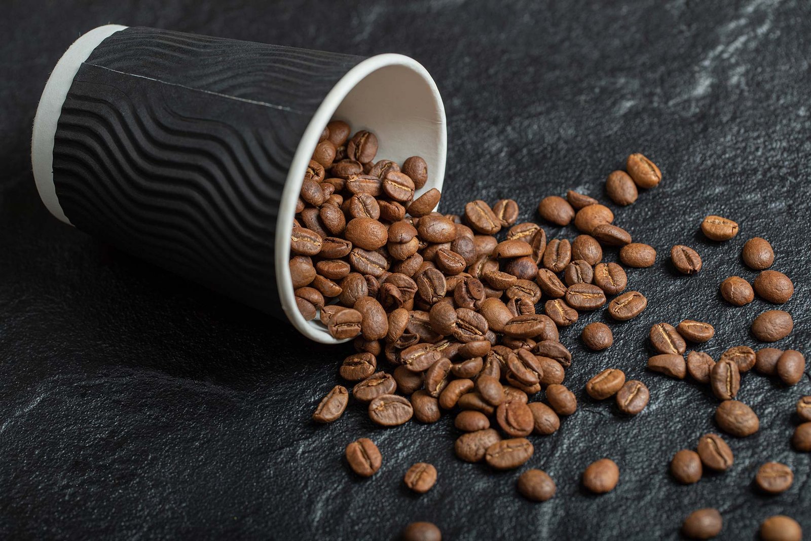 Del Campo a la Taza: Un Viaje a Través de la Historia del Café